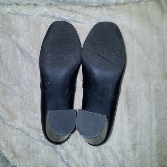 Easy spirit size 9.5 heels - Picture 4 of 8